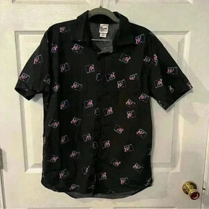 MTV Black Short Sleeved Button Down shirt with Retro Pink Logo, Mens Size Medium